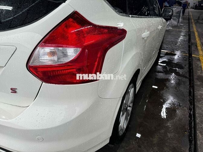 Ford Focus 2014 S 2.0 AT - 71000 km