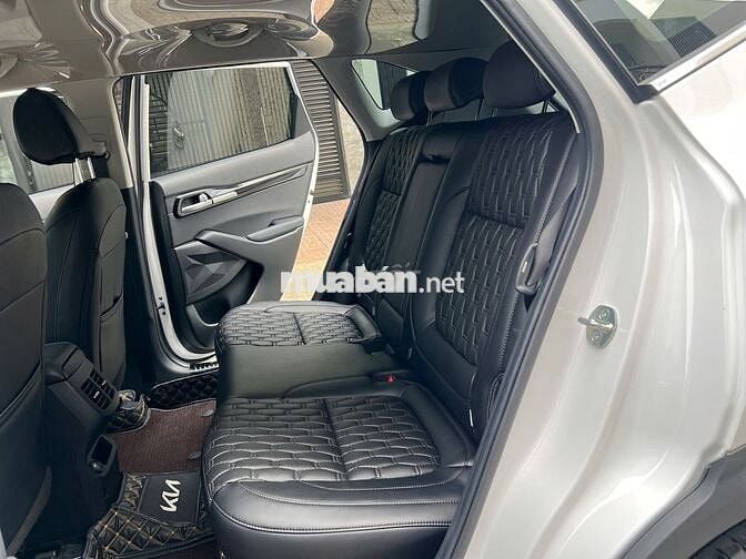Kia Seltos Luxury 1.4 AT 2023 - 25999 km