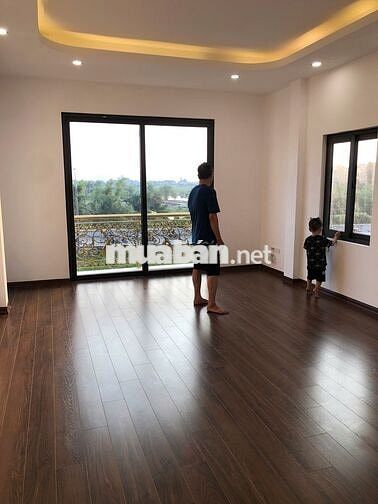 Cho thuê nhà nguyên căn 7 tầng mới 4 PN, Bát Khối gần Aeon,Cổ Linh