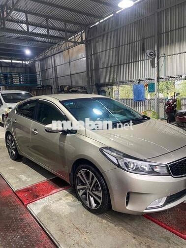 Kia Cerato 2018 1.6 MT - 1 chủ 100000 km