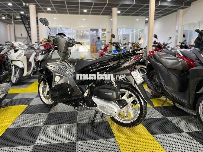 Ab đẹp, máy êm thì thầm bao vọt biển SG