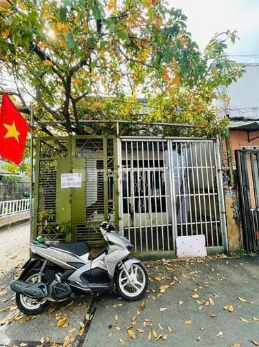 Cho thuê nhà góc 2 Mặt tiền thoáng mát đường số 3 gần Đình Phong Phú