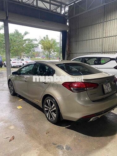 Kia Cerato 2018 1.6 MT - 1 chủ 100000 km