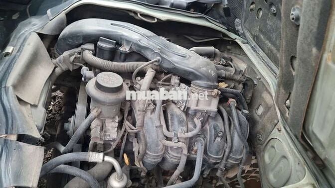 Ô tô tải van Toyota Hiace 6 chỗ 2006 máy xăng