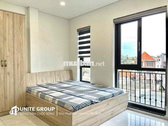 Căn hộ full nội thất cửa sổ lớn ngay chợ Bà Chiểu gần Q1