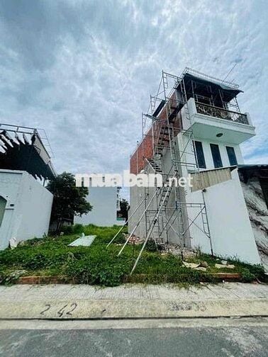 HIẾM - PHÂN KHÚC 5 TỶ SÓT LÔ FULL THỔ NGAY PHẠM VĂN ĐỒNG -60M2 5.8 TỶ