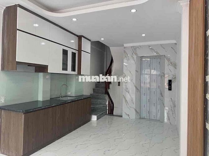 NHÀ MẶT PHỐ MỚI TOANH - GA RA Ô TÔ - THANG MÁY - KINH DOANH