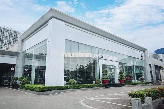 Mặt bằng kinh doanh Mặt Tiền 18m mặt phố Nguyễn Văn Cừ - Long Biên