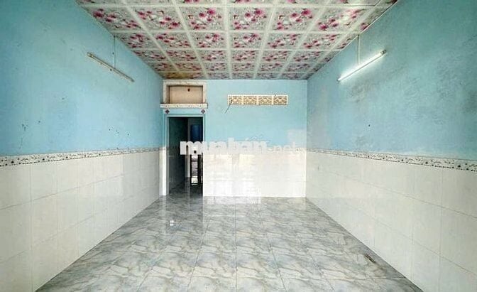 cần tiền nên bán gấp căn nhà 150m2 ở Tân Thông Hội - Củ Chi. Giá 900TR