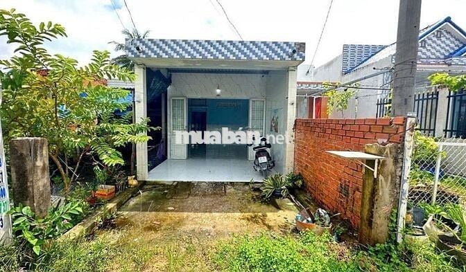 cần tiền nên bán gấp căn nhà 150m2 ở Tân Thông Hội - Củ Chi. Giá 900TR
