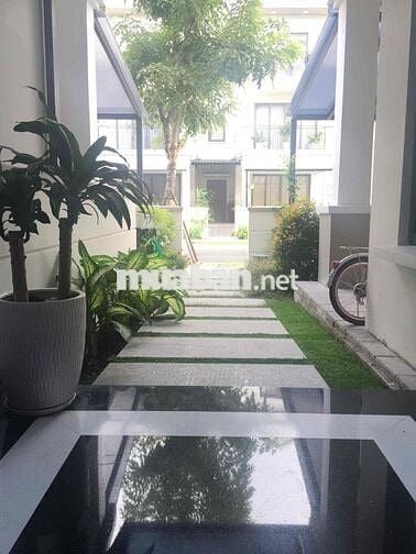 Chính chủ Cho thuê biệt thự hoàn thiện Ninesouth nhà mới đẹp