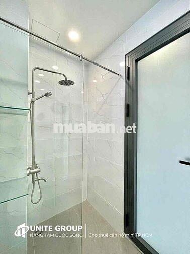 Căn hộ full nội thất cửa sổ lớn ngay chợ Bà Chiểu gần Q1
