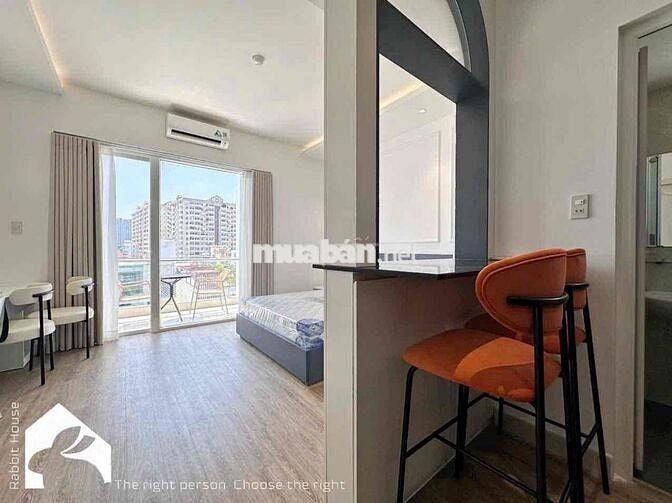 CHO THUÊ CĂN HỘ BAN CÔNG VIEW ĐẸP NGAY BỜ HOÀNG SA QUẬN 1 GIÁ RẺ