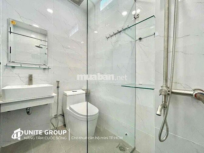 Căn hộ full nội thất cửa sổ lớn ngay chợ Bà Chiểu gần Q1