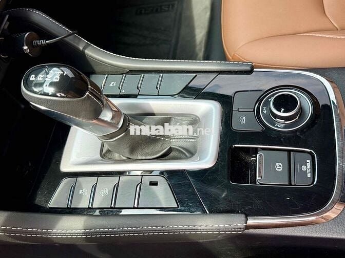 Isuzu Mu X 2022 - bản Pre 4x4 odo 9000km