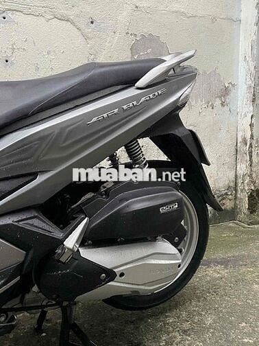 Honda Airblade 2016 chính chủ xe đẹp lắm