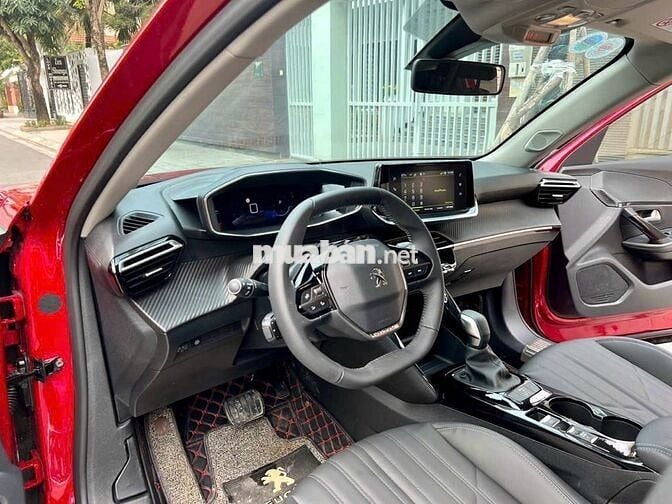 Peugeot 2008 2022 GT Line 1.2 AT - 51000 km