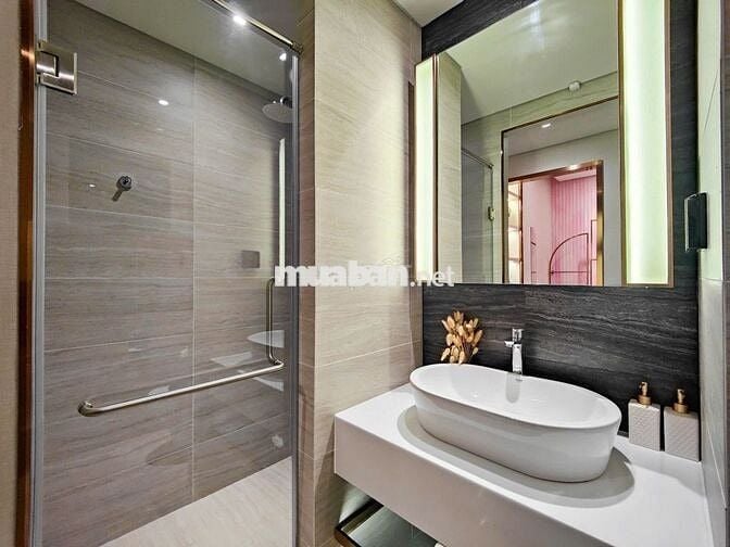 Hàng Ngộp! Chủ kẹt tiền cần bán căn 2PN-1WC giá chỉ 2tỷ650.