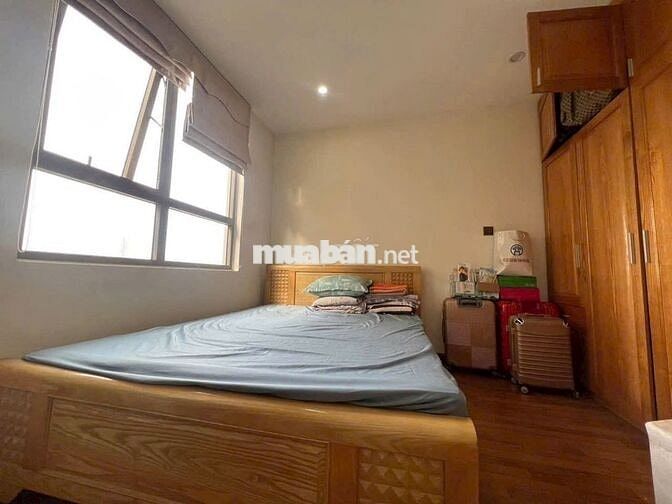 Bán căn hộ HOME CITY Trung Kính 71m2 2 ngủ đủ nội thất ở ngay 7.5 tỷ