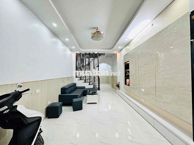 Bán Nhà Lô Góc Dân Xây Ngõ 68 Cầu Giấy- 47m2 Hơn 11 Tỷ