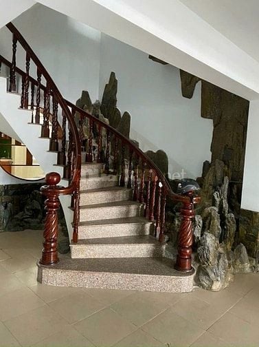CC BÁN NHÀ 4 TẦNG KIÊN CỐ MẶT TIỀN HÀ HUY TẬP– 7 PHÒNG NGỦ KHÉP KÍN – 