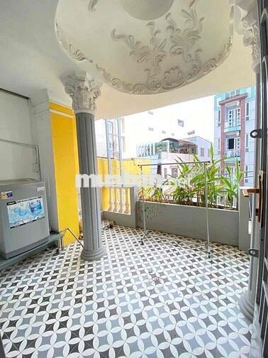 full nội thất như hình- bancol