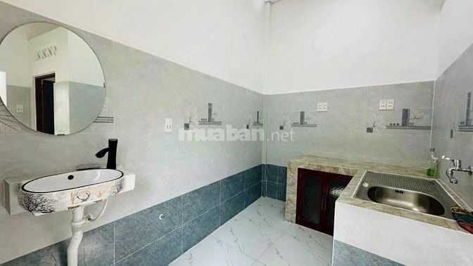 BÁN GẤP NHÀ 1 TỶ 200 - MẶT TIỀN KINH DOANH