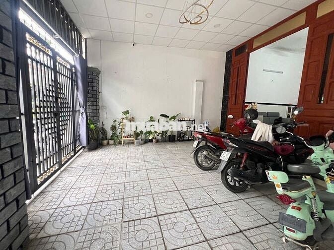 NHÀ Ở NGAY 103M2 ( 5.5 x18.7 ), HẺM OTO, TRỆT LẦU, THUẬN AN, 3 ĐỒNG TL