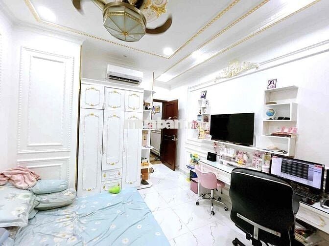CUNG ĐIỆN MỚI VỀ - GẦN AEON TÂN PHÚ