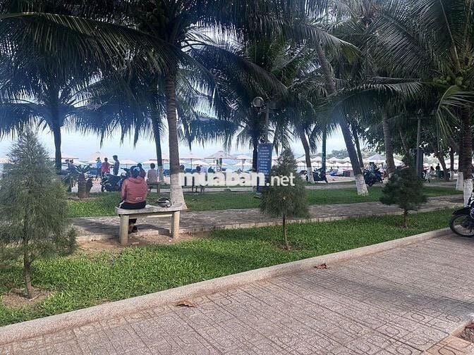 Lô đất đẹp 2 mặt tiền biển Phạm Văn Đồng,Hòn Chồng Nha Trang
