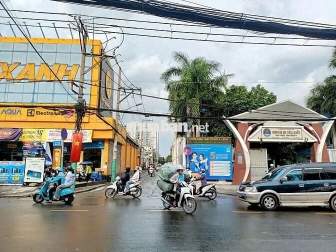ÂU CƠ–XE HƠI ĐỖ CỬA–ĐỐI DIỆN BV TÂN PHÚ–57M²(4,1x14)–2 TẦNG KIÊN CỐ
