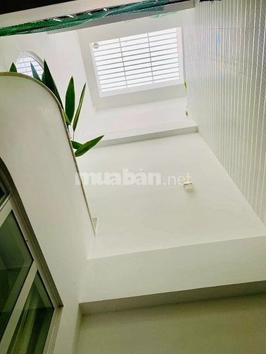 BÁN NHÀ DT 6M X 16M ĐƯỜNG 8M NHÀ XÂY NHƯ BIỆT THƯ VILA CAO CẤP,