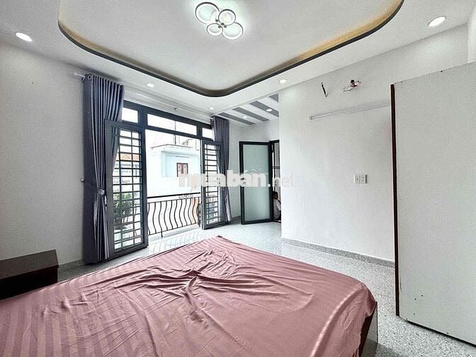STUDIO BAN CÔNG FULL NỘI THẤT - GIÁ CHỈ 3X - NGAY NGUYỄN VĂN LƯỢNG