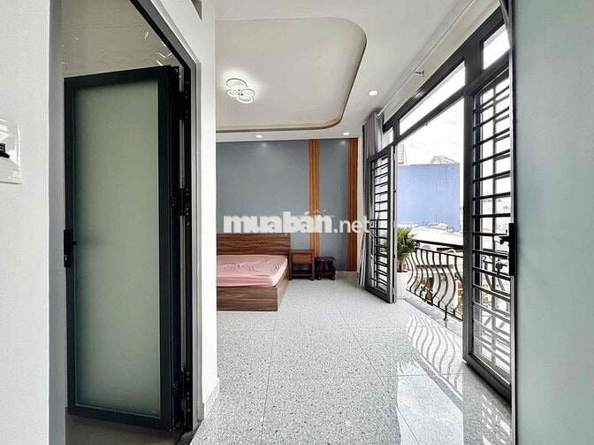STUDIO BAN CÔNG FULL NỘI THẤT - GIÁ CHỈ 3X - NGAY NGUYỄN VĂN LƯỢNG
