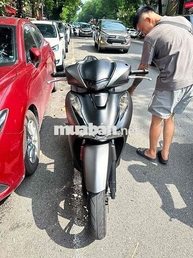 sh 125 trắng chính chủ đã mới dán mầu