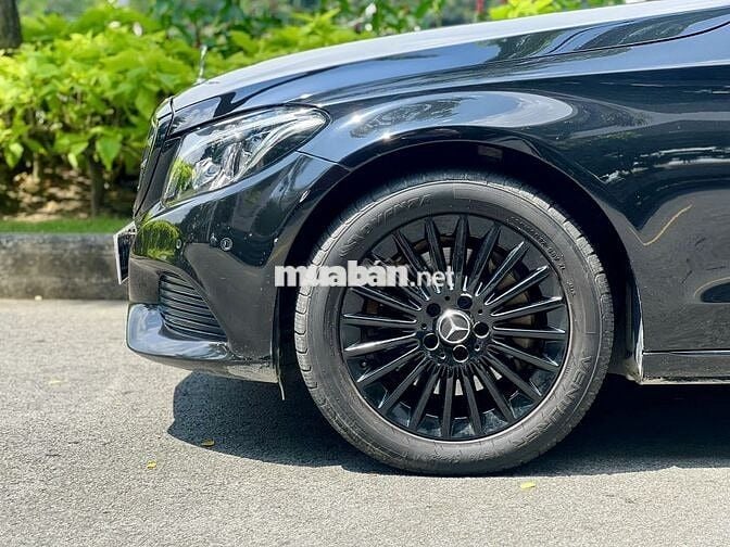 ❤️ Mercedes C250 Exclusive - Black Edition