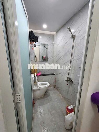 Cho thuê nhà 4 tầng đinh bộ lỉnh 28tr/tháng còn TL