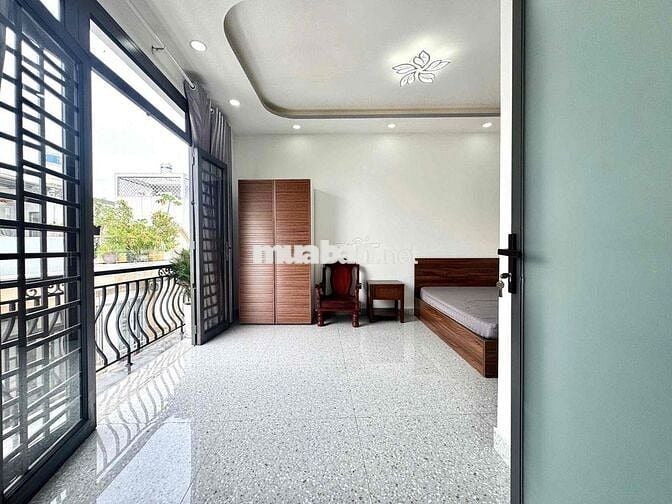 STUDIO BAN CÔNG FULL NỘI THẤT - GIÁ CHỈ 3X - NGAY NGUYỄN VĂN LƯỢNG