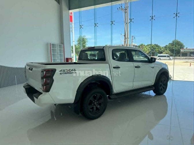 DMAX 2 BÁN TẢI 5 CHỖ, CẦU TỰ ĐỘNG sẵn bán