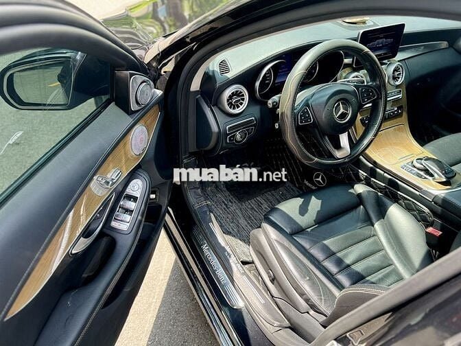 ❤️ Mercedes C250 Exclusive - Black Edition