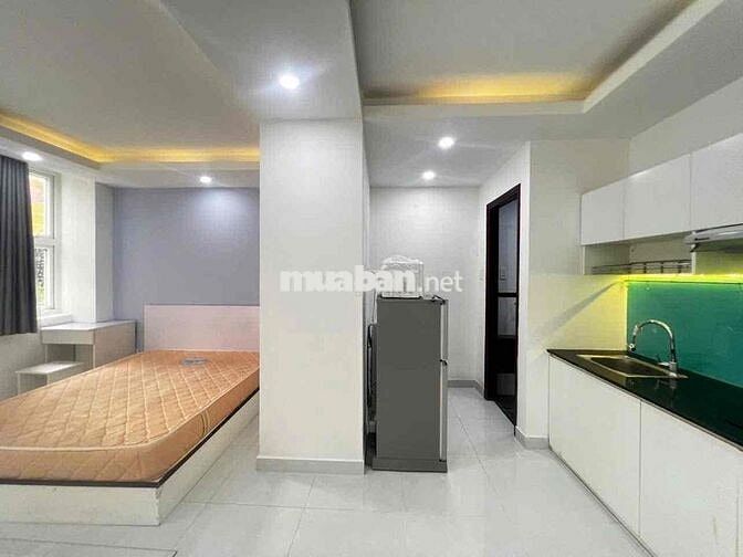 Cho thuê Căn Hộ Cửa Sổ  Thoáng mát Full NT ở  Nguyễn Thị Minh Khai, Q1