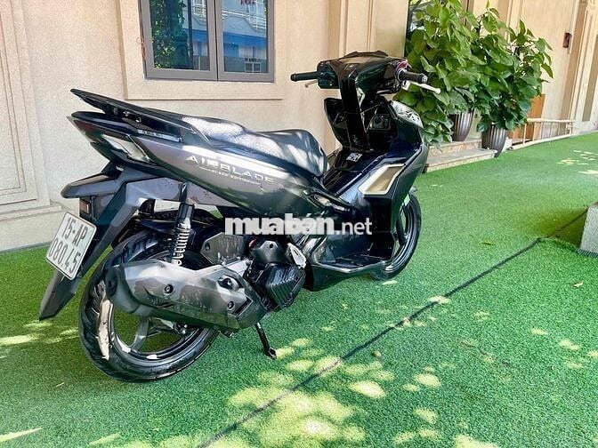 Cần bán airblade lướt