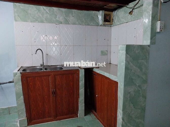 Cho thuê nhà cấp 4, 50m2, hẻm Tỉnh lộ 43, Bình Chiểu, Thủ Đức