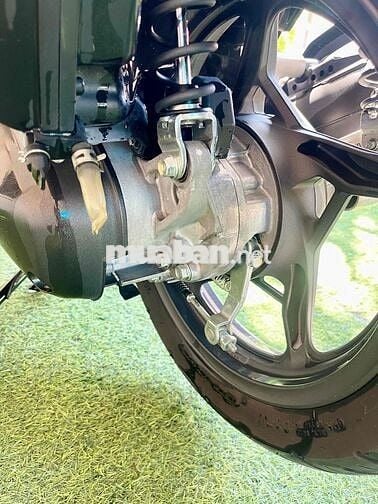 Cần bán airblade lướt