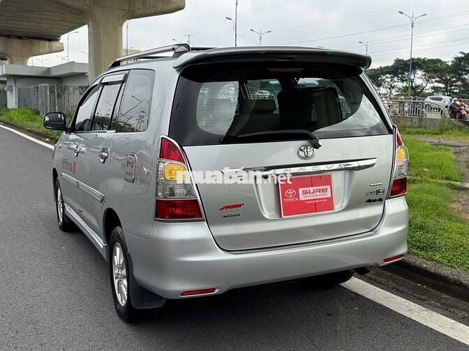 Toyota Innova 2012 2.0G - 149384 km
