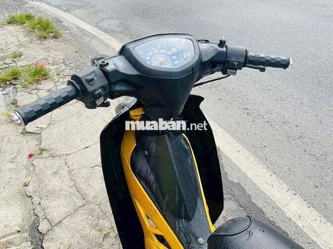 . Xe Yamaha Sirius  . Đời 2012  . Xe liền lạc sạch