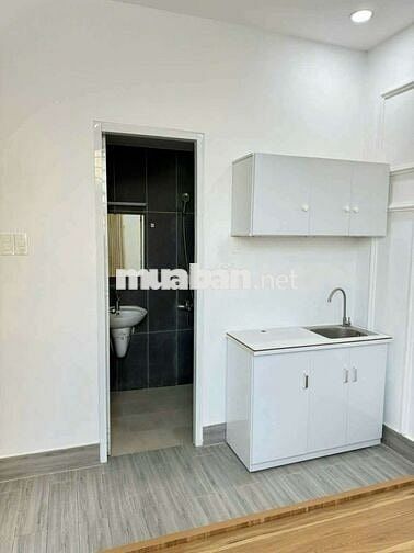 Nhà hẻm 2 sẹc 21m2, 3 phòng ngủ, đường Điện Biên Phủ, Q. Bình Thạnh