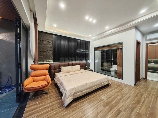 Anh chị đang tìm nhà đẹp 3PN, có PN dưới, Oto đậu trong sân, khu Hòa X