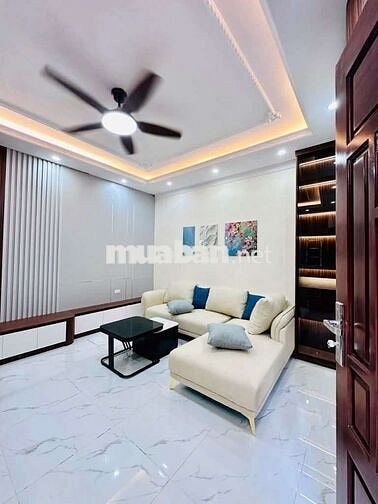 Bán nhà Văn Trì - 40m- gần ôtô - full nộithất - hơn 6 tỷ Bán nhà Văn Trì - 40m- gần ôtô - full nộithất - hơn 6 tỷ