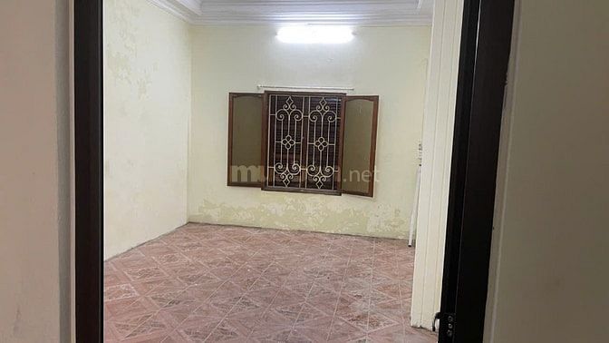 Cho thuê nhà nguyên căn 2 tầng + tum, 100m2, ngách 187/16 P. Hồng Mai